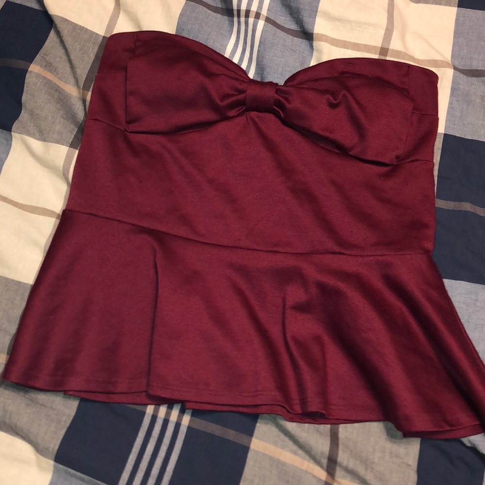 Strapless top